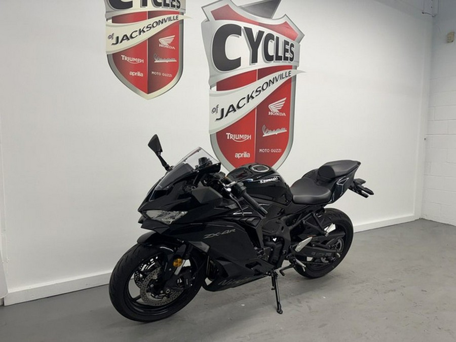 2025 Kawasaki NINJA ZX-4R ABS