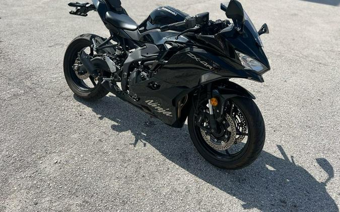2025 Kawasaki NINJA ZX-4R ABS