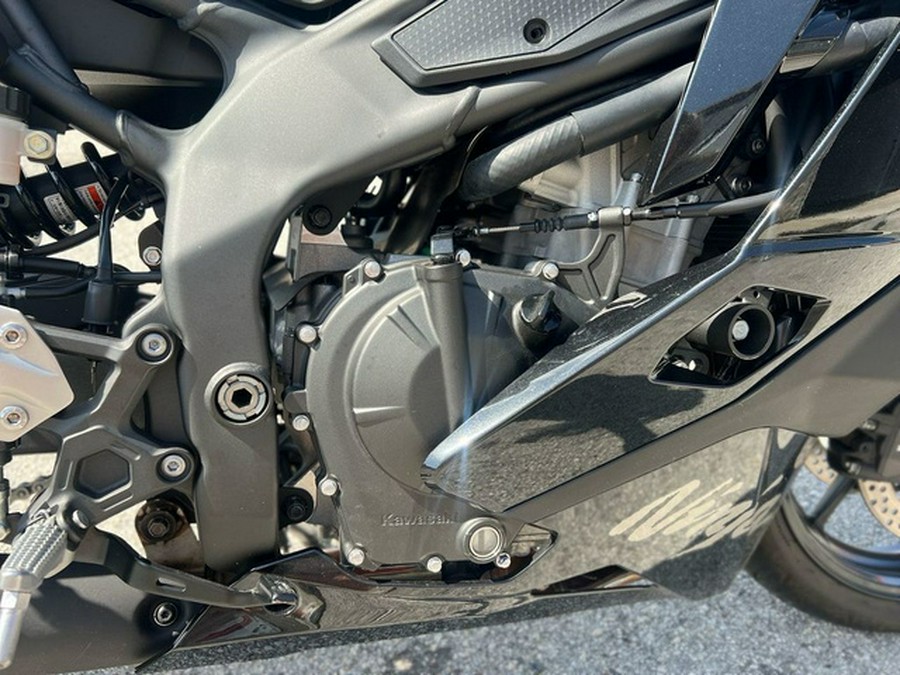 2025 Kawasaki NINJA ZX-4R ABS