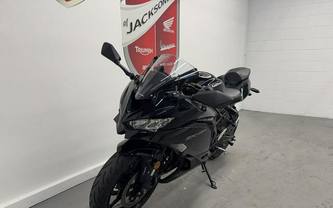 2025 Kawasaki NINJA ZX-4R ABS