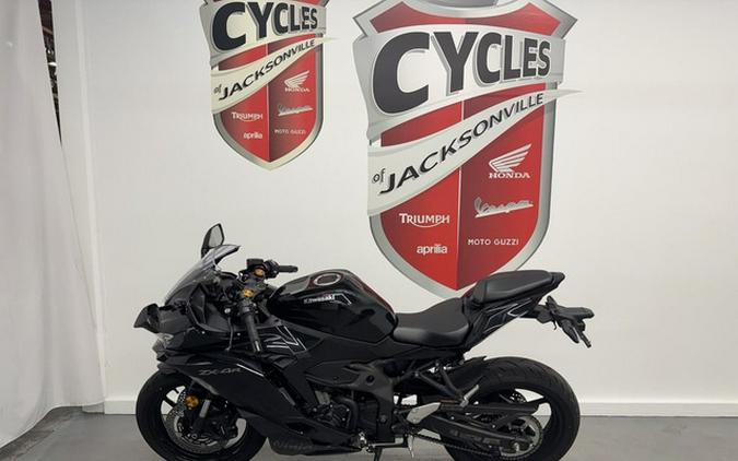 2025 Kawasaki NINJA ZX-4R ABS