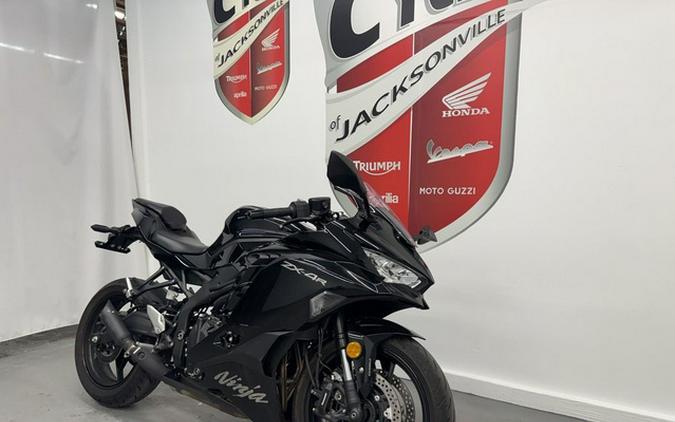 2025 Kawasaki NINJA ZX-4R ABS