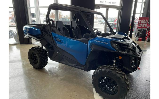 2023 Can-Am SSV COM XT 60 HD7 BE 23