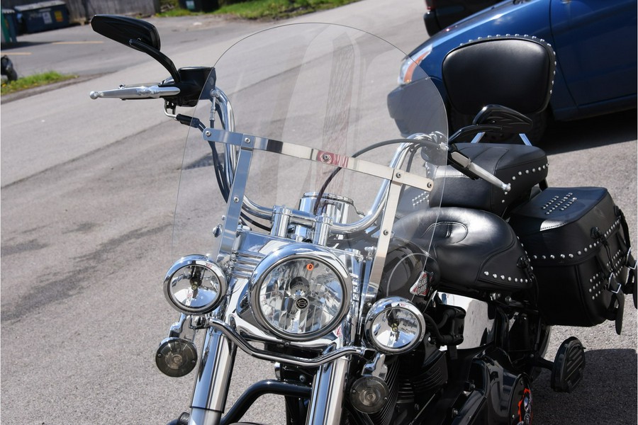2015 Harley-Davidson® FLSTC Heritage Softail Classic