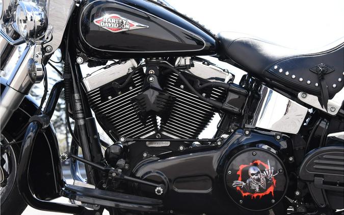 2015 Harley-Davidson® FLSTC Heritage Softail Classic