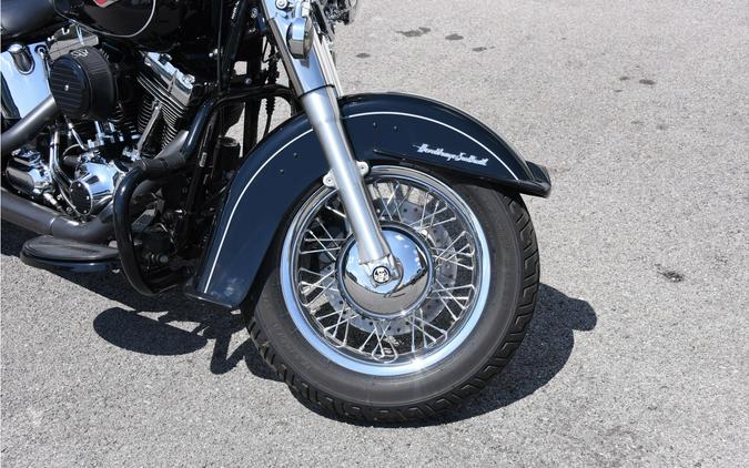 2015 Harley-Davidson® FLSTC Heritage Softail Classic