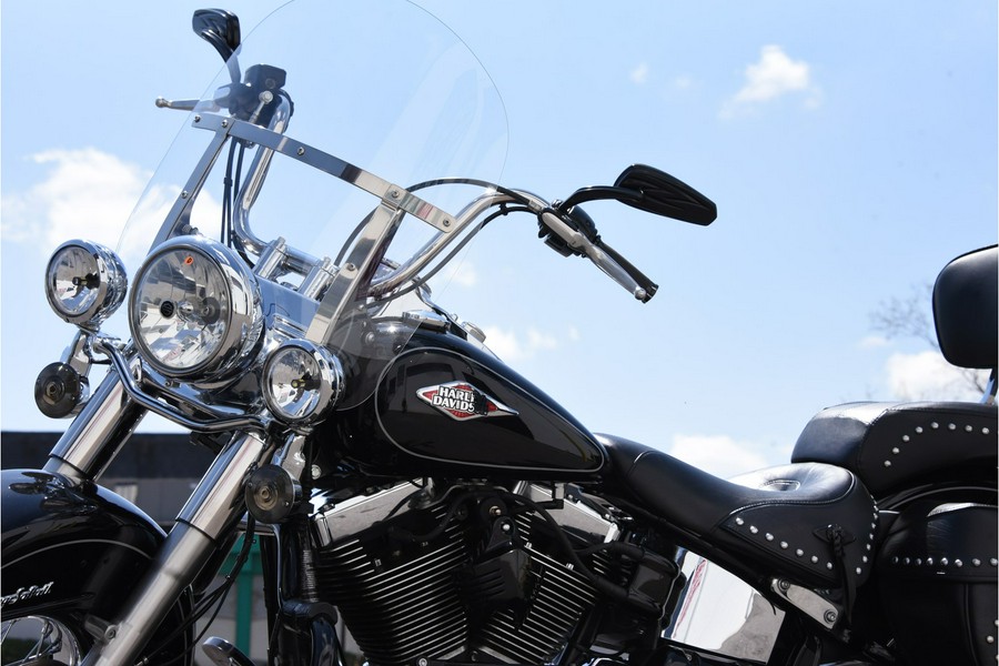 2015 Harley-Davidson® FLSTC Heritage Softail Classic