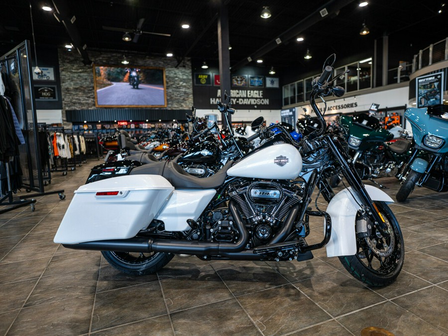 2024 Road King Special FLHRXS