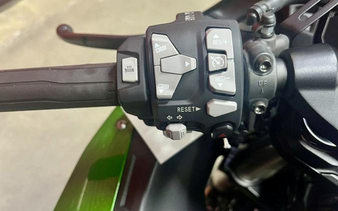 2025 Kawasaki NINJA H2 SX SE ABS