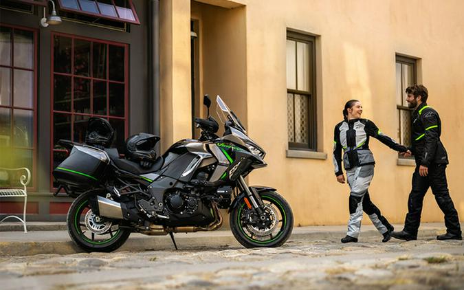 2025 Kawasaki Versys 1100 SE LT ABS