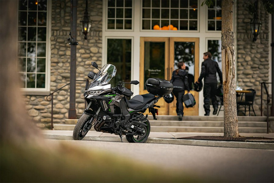 2025 Kawasaki Versys 1100 SE LT ABS