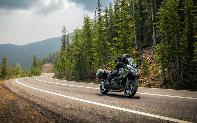 2025 Kawasaki Versys 1100 SE LT ABS