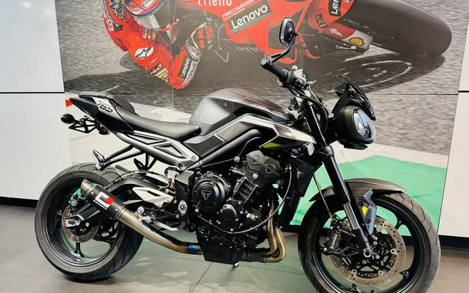 2024 Triumph Street Triple 765 R Silver Ice