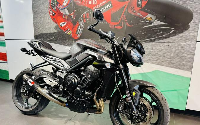 2024 Triumph Street Triple 765 R Silver Ice