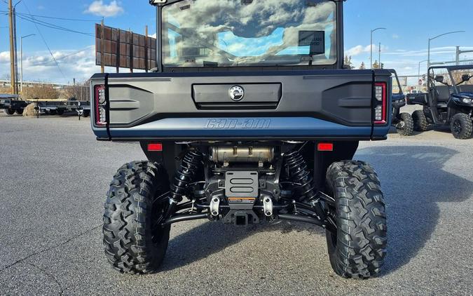2026 Can-Am® Defender XT CAB HD11 With 10.25 in.display