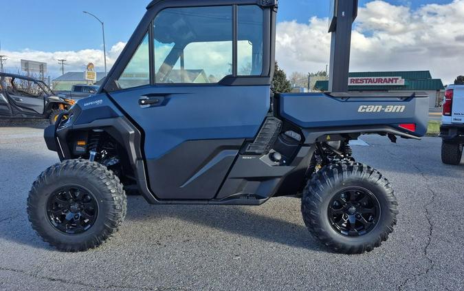 2026 Can-Am® Defender XT CAB HD11 With 10.25 in.display