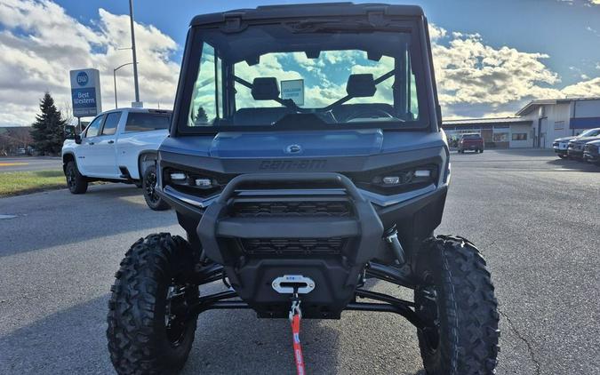 2026 Can-Am® Defender XT CAB HD11 With 10.25 in.display