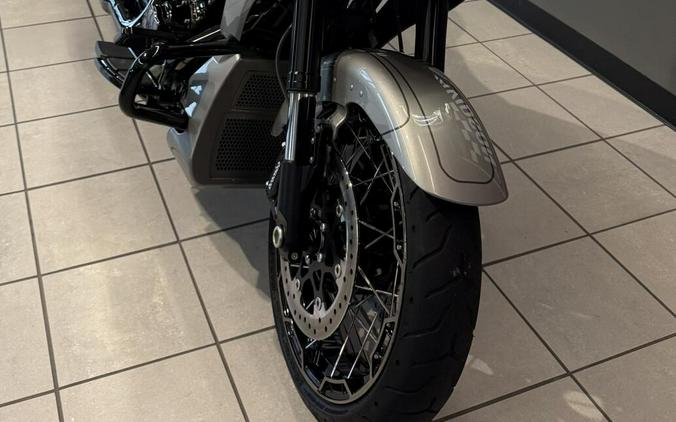 2023 Harley-Davidson® CVO™ Road Glide® Dark Platinum w/Pinstripe