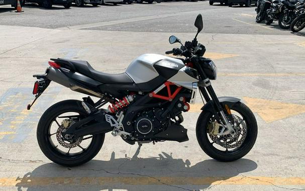 2018 Aprilia SHIVER 900