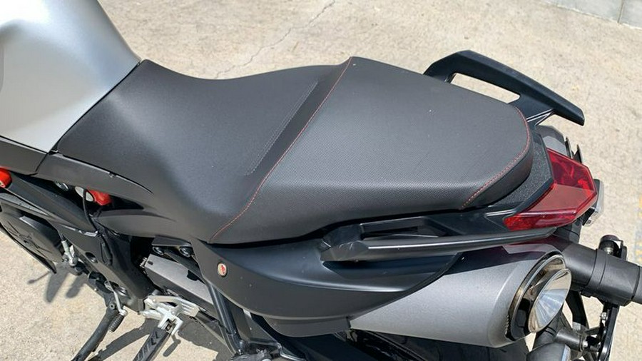 2018 Aprilia SHIVER 900