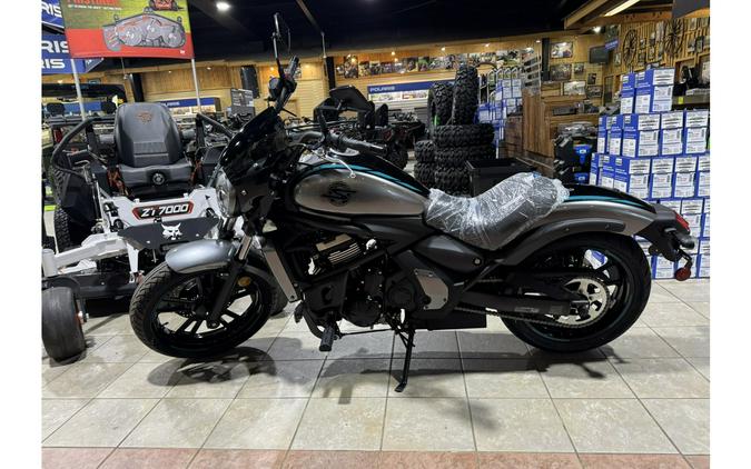 2025 Kawasaki Vulcan® S Café 650 - Metallic Moondust Gray / Metallic Spark Black