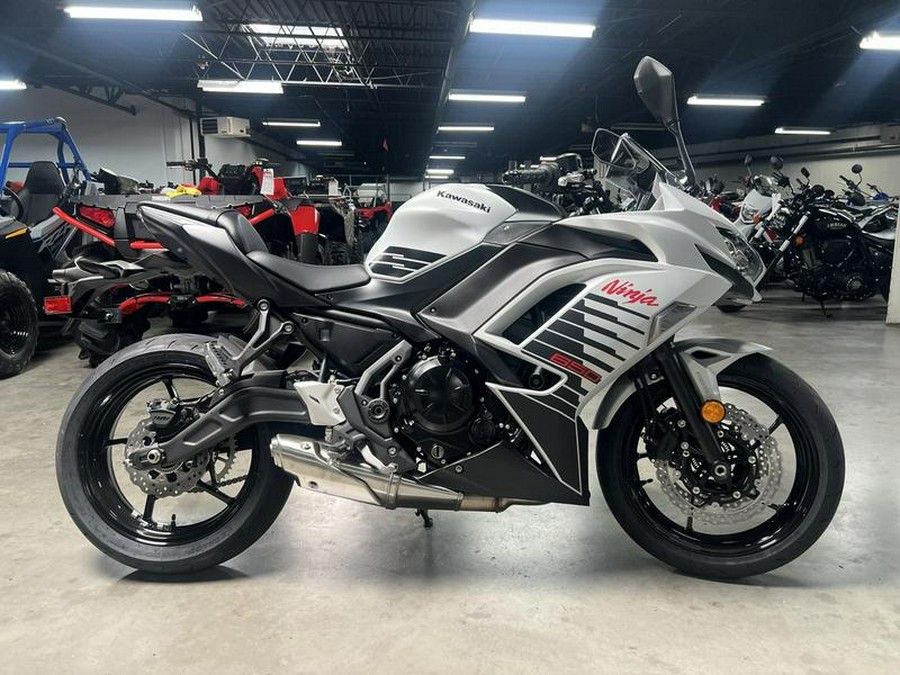 2026 Kawasaki Ninja® 650 ABS