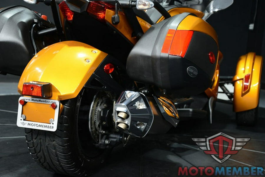 2014 Can-Am Spyder ST Limited SE5