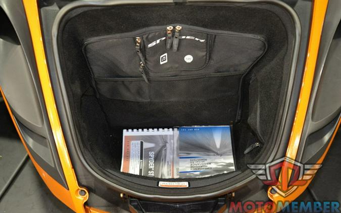 2014 Can-Am Spyder ST Limited SE5