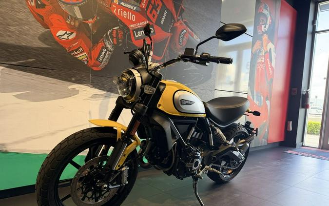 2022 Ducati Scrambler Icon 62 Yellow