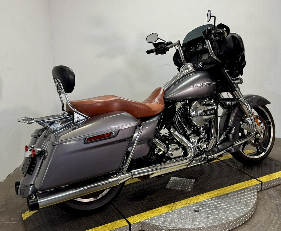 FLHX 2014 Street Glide®