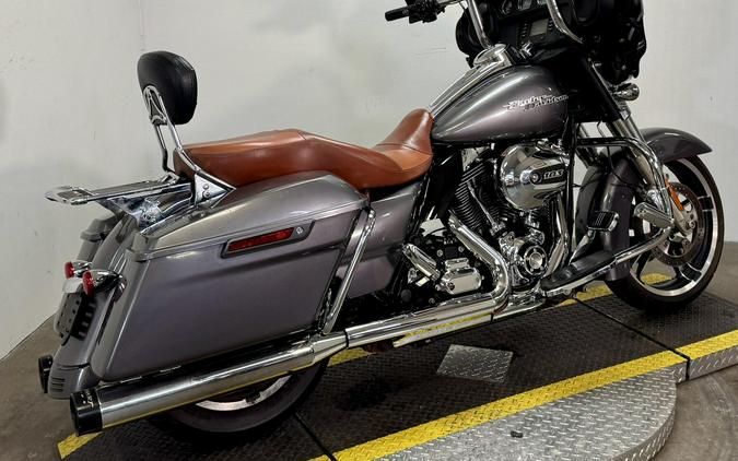 FLHX 2014 Street Glide®