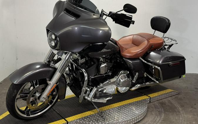 FLHX 2014 Street Glide®