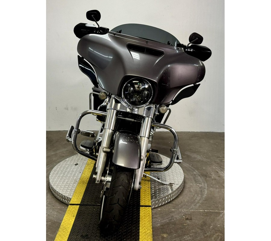 FLHX 2014 Street Glide®