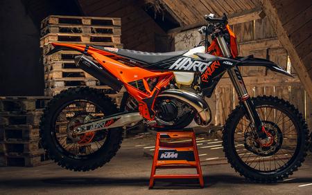 2027 KTM 300 XC-W Hardenduro