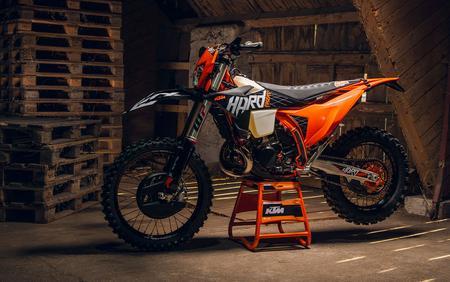 2027 KTM 300 XC-W Hardenduro