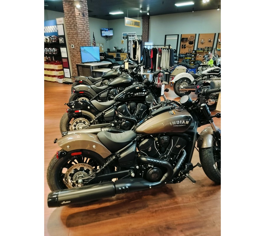 2025 Indian Motorcycle SCOUT BOBBER LTD W/ TECH PKG