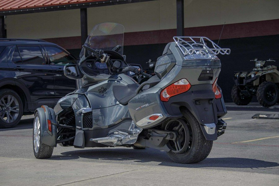 2017 Can-Am™ Spyder RT Limited