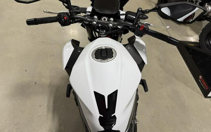 2026 Kawasaki Z500 SE ABS