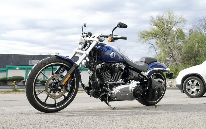 2015 Harley-Davidson® FXSB Breakout®