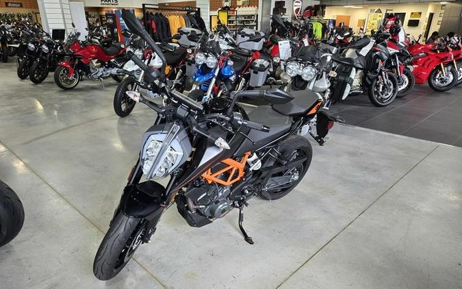 2023 KTM 390 Duke