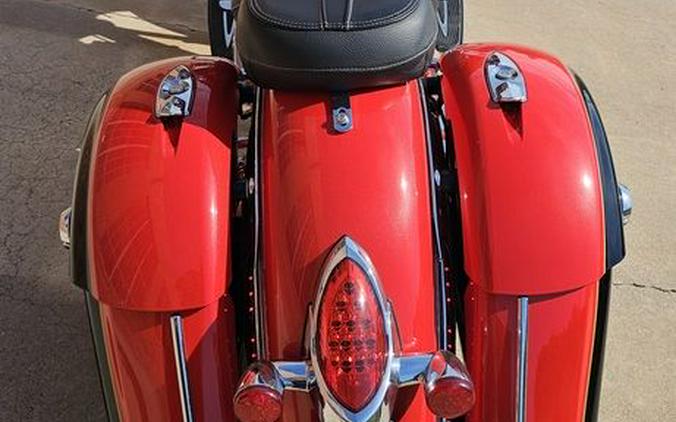 2017 Indian Motorcycle® Chieftain® Limited Wildfire Red over Thunder Black