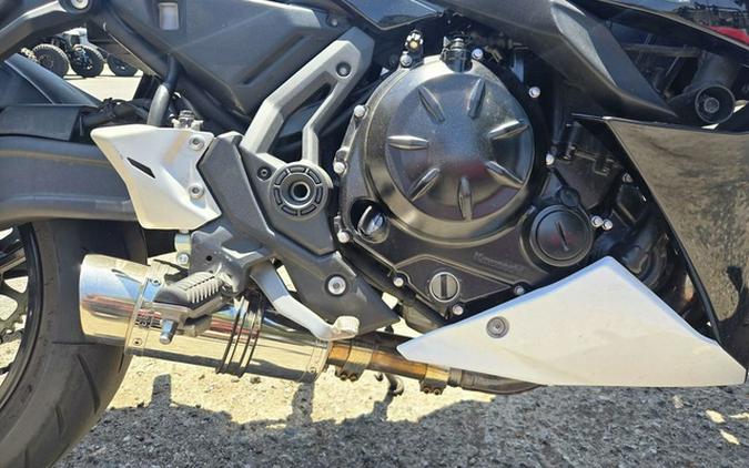 2022 Kawasaki Ninja 650 KRT Edition Metallic Matte Graphenesteel Gray