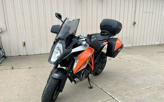 2017 KTM Super Duke 1290 GT