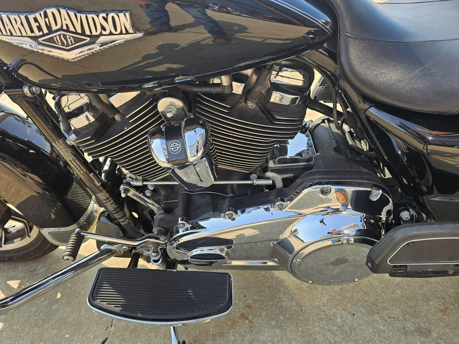 FLHR 2017 Road King
