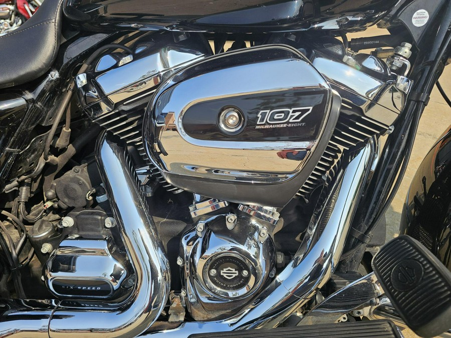 FLHR 2017 Road King