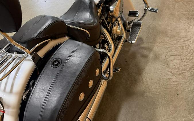FLSTNI 2005 Softail® Deluxe