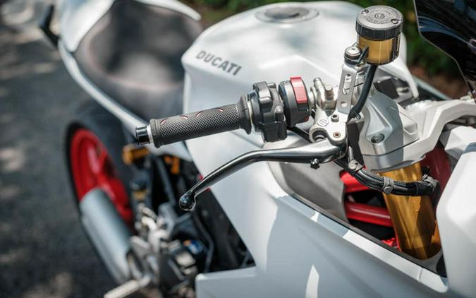 2018 Ducati SuperSport S White Silk