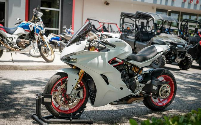 2018 Ducati SuperSport S White Silk