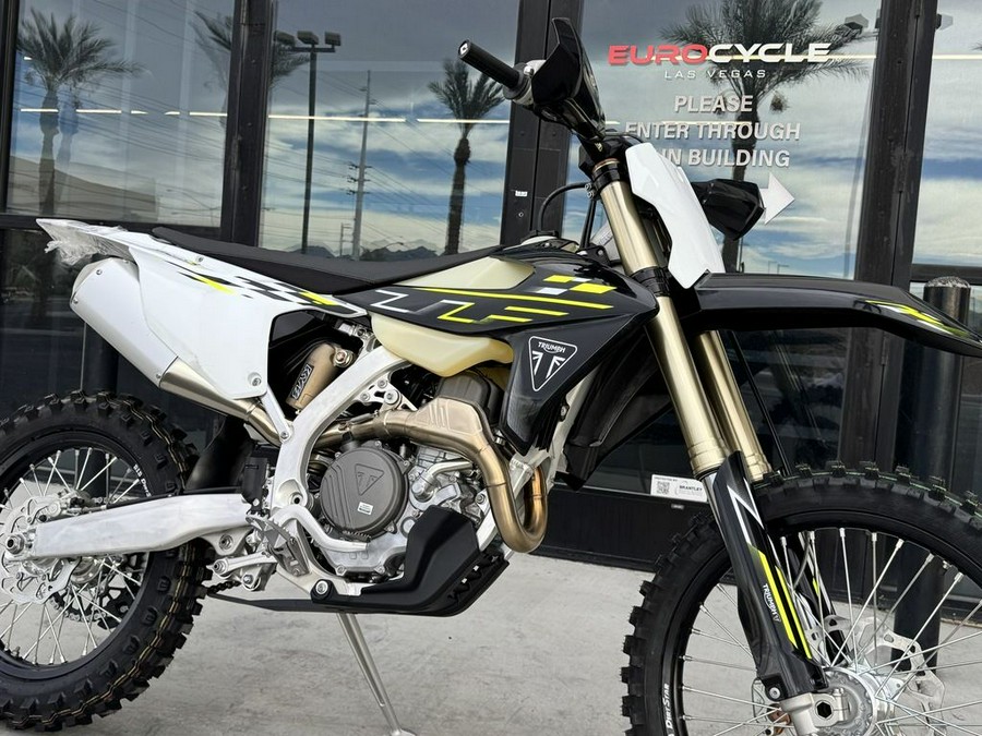 2026 Triumph TF 450-C Jet black/ Pure white