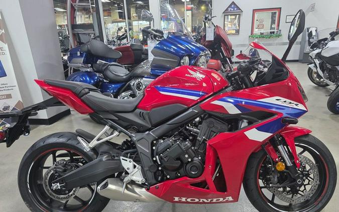 2026 Honda CBR650R E-Clutch